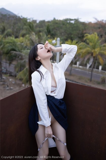 韩国午夜三级中文字幕电影海报