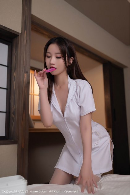 韩漫无遮羞十九禁韩漫海报