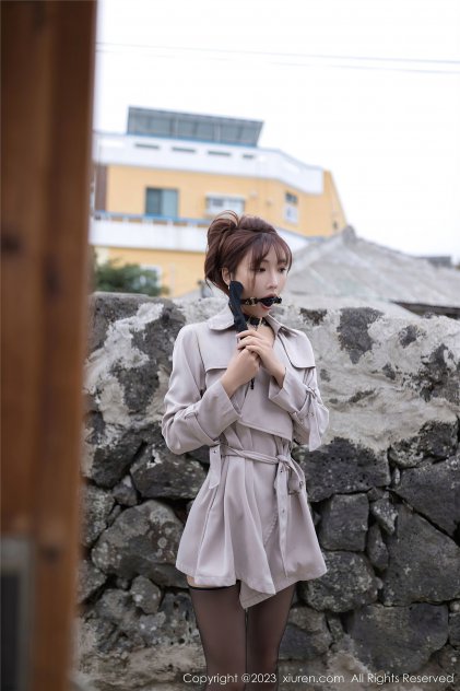 黑巨茎大战金发尤物美女海报